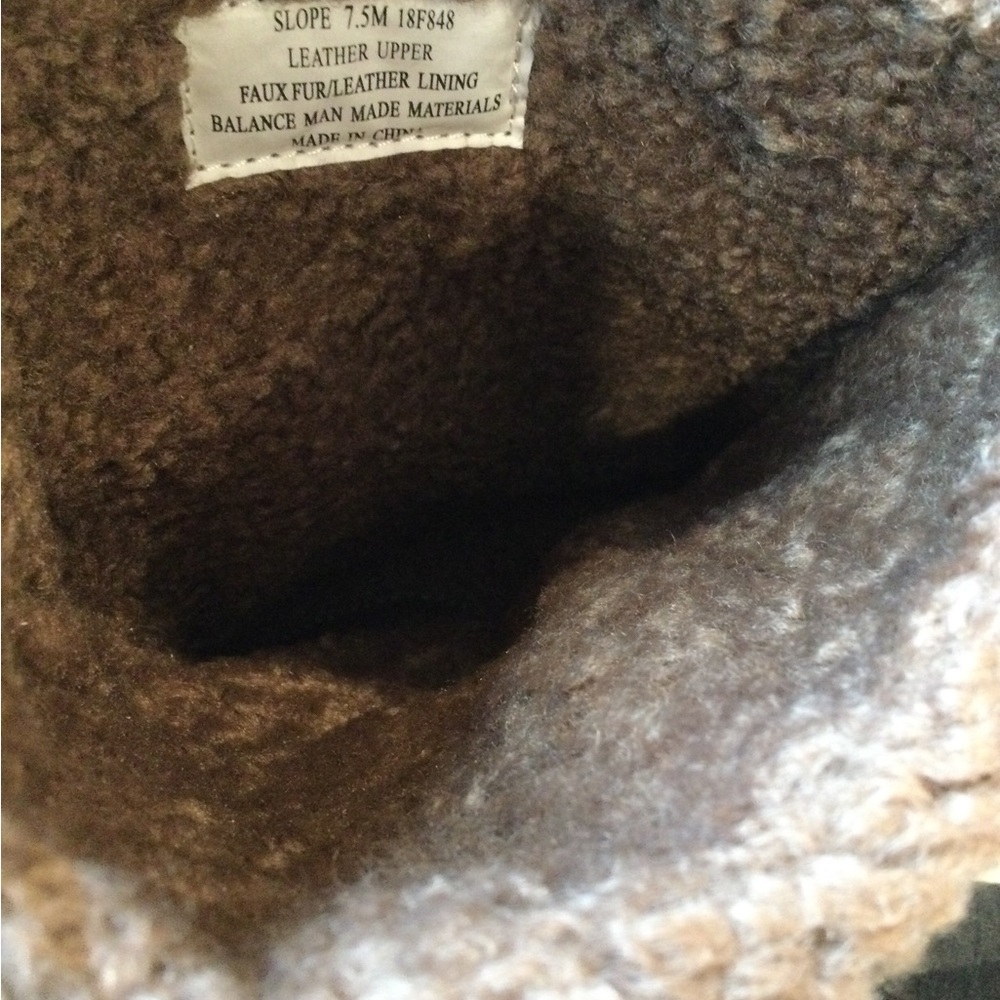 OTBT Leather Slope Boot - Picture 9 of 11